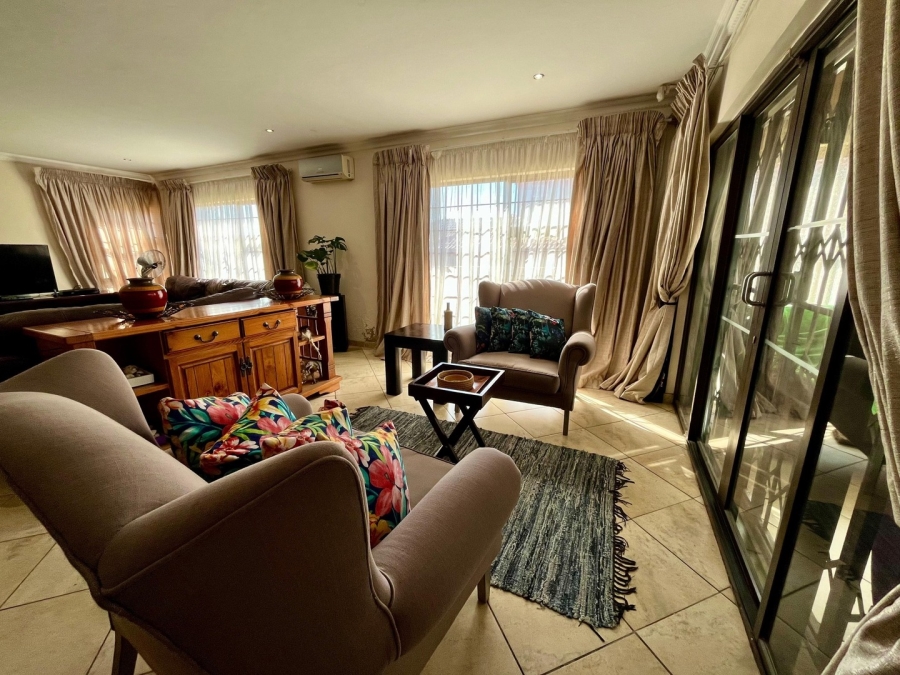 4 Bedroom Property for Sale in Safari Gardens North West